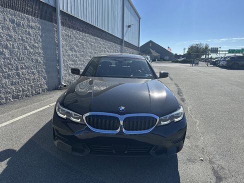 Used 2021 BMW 330i xDrive Sedan w/ Premium Package image 7