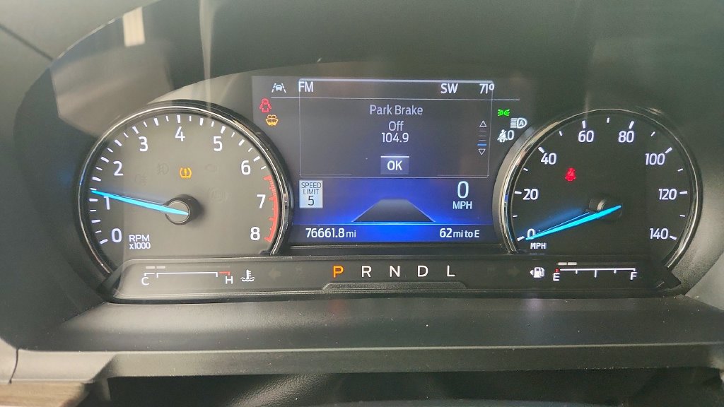 Used 2022 Ford Explorer Limited w/ Limited Technology Package RWD image 16