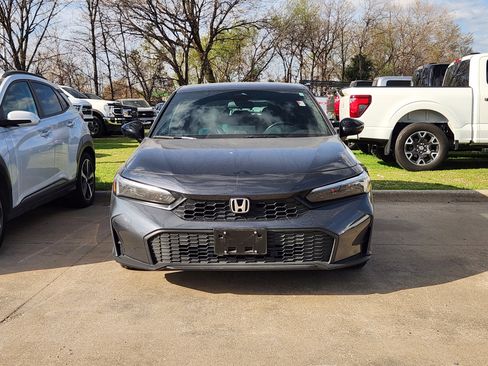 Used 2025 Honda Civic Sport image 2