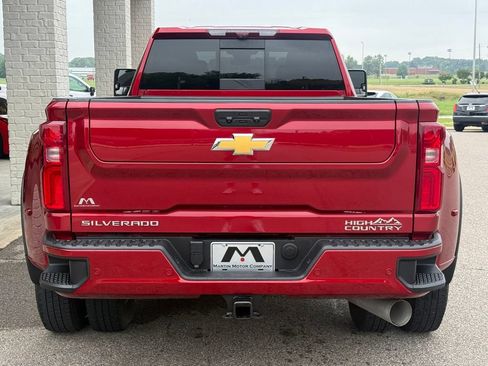Used 2025 Chevrolet Silverado 3500 High Country w/ High Country Premium Package AWD/4WD image 8
