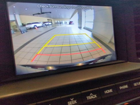 Used 2020 Hyundai Elantra SEL FWD image 11