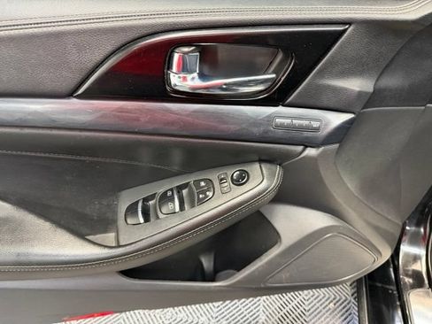 Used 2022 Nissan Maxima Platinum FWD image 12