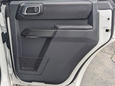 Used 2025 Ford Bronco Outer Banks AWD/4WD image 12