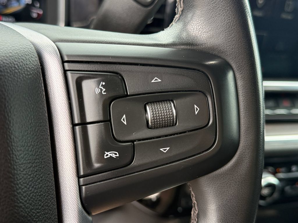 Used 2024 GMC Sierra 2500 SLT w/ SLT Convenience Package AWD/4WD image 17