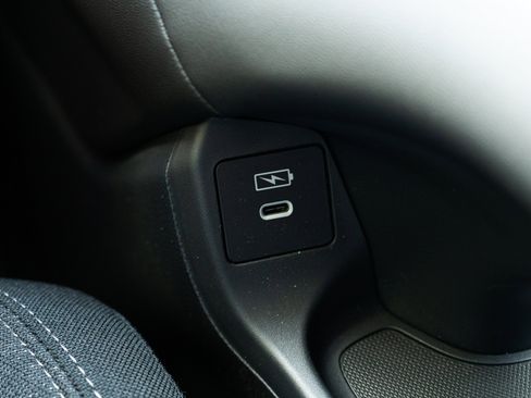 Certified 2026 Honda HR-V LX image 28