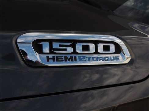 Used 2022 RAM 1500 Laramie w/ Sport Appearance Package image 19