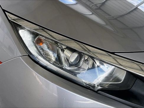 Used 2018 Honda Civic EX-L image 29
