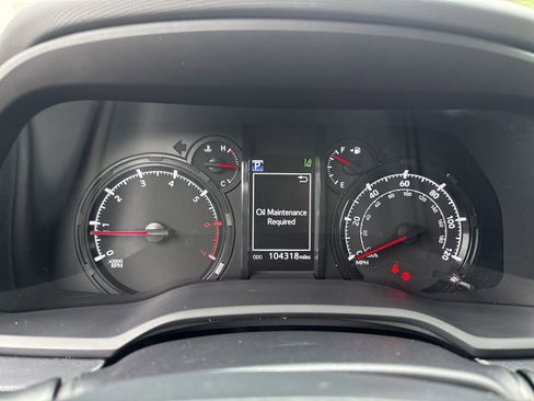 Used 2022 Toyota 4Runner SR5 Premium AWD/4WD image 26