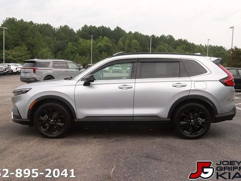 Used 2024 Honda CR-V Sport Touring image 4
