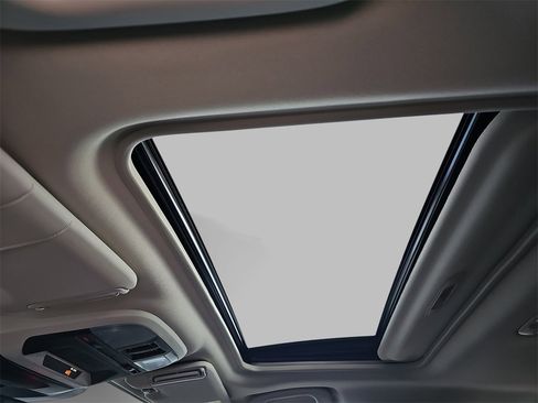 New 2025 Subaru Crosstrek 2.5i Limited w/ Crosstrek Mirror Package image 29