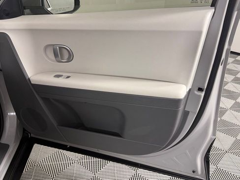 Used 2024 Hyundai Ioniq 5 SEL image 32