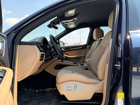 Certified 2022 Porsche Macan S AWD/4WD image 23