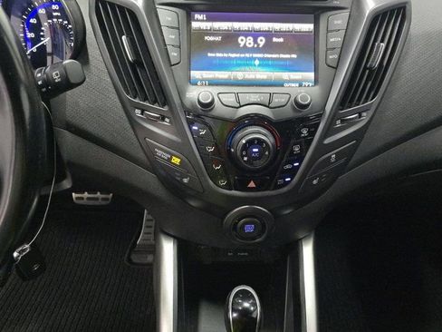 Used 2014 Hyundai Veloster Turbo FWD image 11