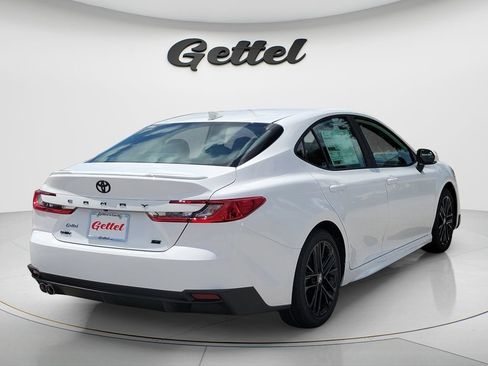 Certified 2026 Toyota Camry SE FWD image 5