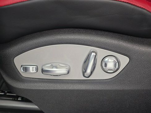 New 2026 Porsche Macan S image 26