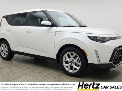 Used 2025 Kia Soul LX w/ LX Technology Package