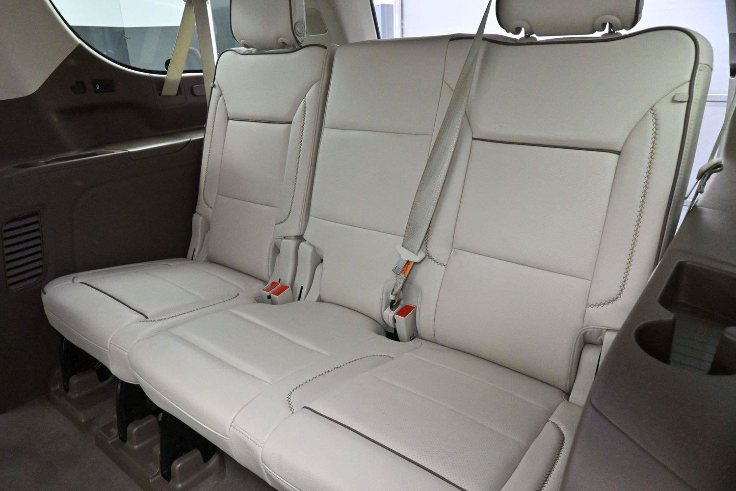 Used 2023 GMC Yukon XL Denali AWD/4WD image 35