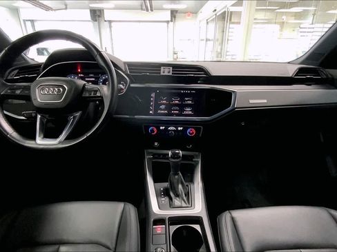 Used 2022 Audi Q3 2.0T Premium w/ Convenience Package image 10