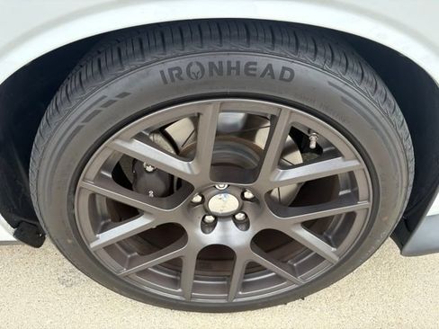 Used 2016 Dodge Challenger R/T Scat Pack w/ Leather Interior Group RWD image 20
