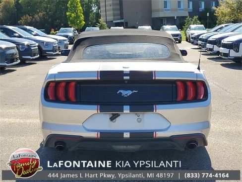 Used 2018 Ford Mustang Premium image 5