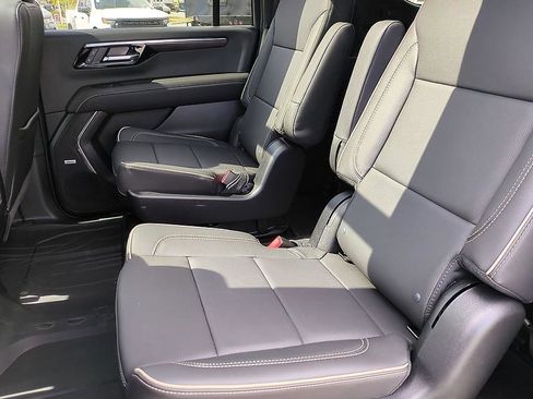 New 2026 Chevrolet Suburban Premier w/ Sun And Tow Package AWD/4WD image 30