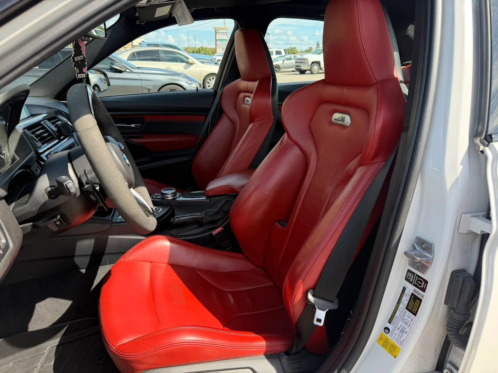 Used 2015 BMW M3 RWD image 11