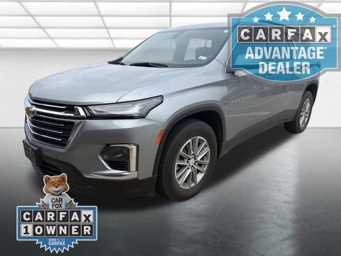 Used 2023 Chevrolet Traverse LT w/ LPO, Floor Liner Package FWD image 7
