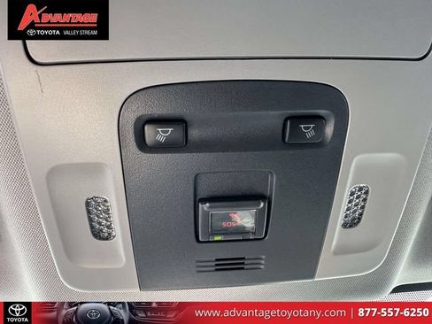 Certified 2022 Toyota Camry LE AWD/4WD image 38