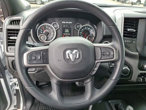 Used 2024 RAM 2500 Tradesman w/ Chrome Appearance Group image 13