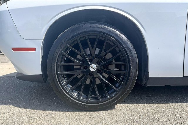 Used 2021 Dodge Challenger SXT w/ Blacktop Package RWD image 8