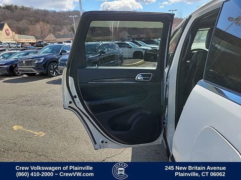 Used 2017 Jeep Grand Cherokee Limited w/ Luxury Group II image 55