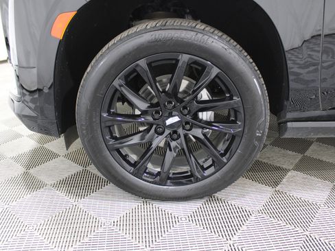 Certified 2024 Cadillac Escalade ESV Sport w/ LPO, ONYX Package image 40