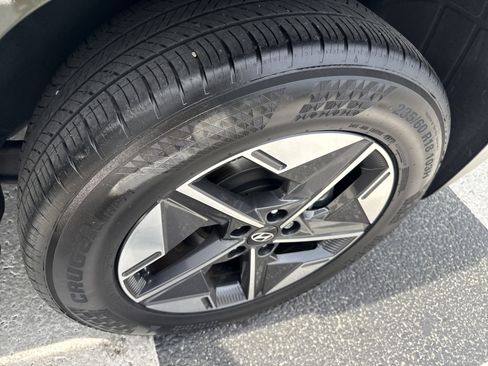 Used 2025 Hyundai Tucson SEL FWD image 13