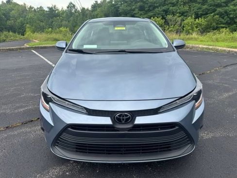 Used 2024 Toyota Corolla LE FWD image 8
