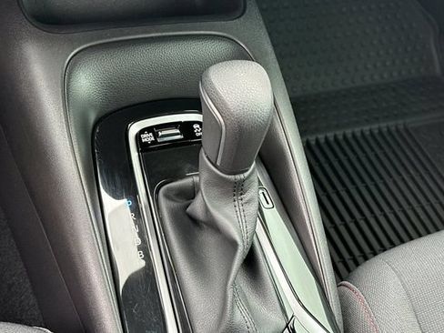Used 2025 Toyota Corolla SE FWD image 24