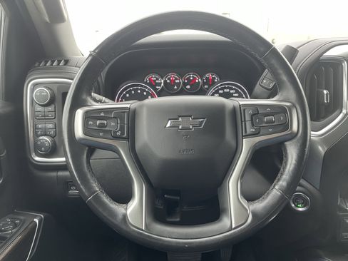 Used 2021 Chevrolet Silverado 1500 LT Trail Boss w/ Convenience Package II image 16