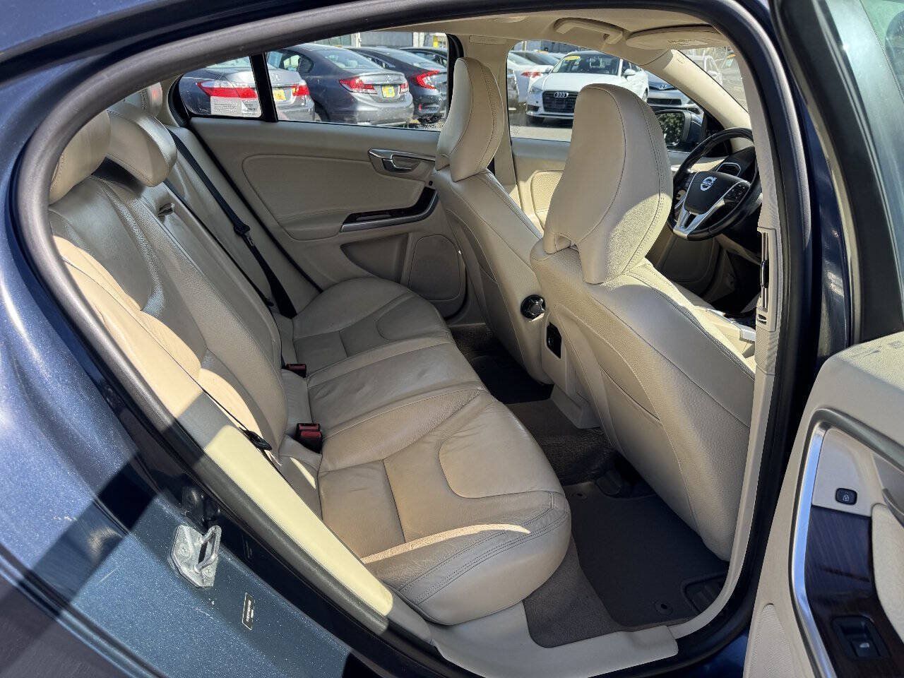 Used 2014 Volvo S60 T5 AWD/4WD image 18