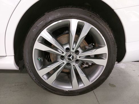 Used 2019 Mercedes-Benz C 300 Sedan image 35