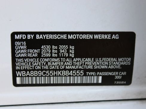 Used 2017 BMW 330i Sedan image 11