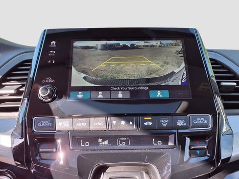 Used 2023 Honda Odyssey Touring image 15