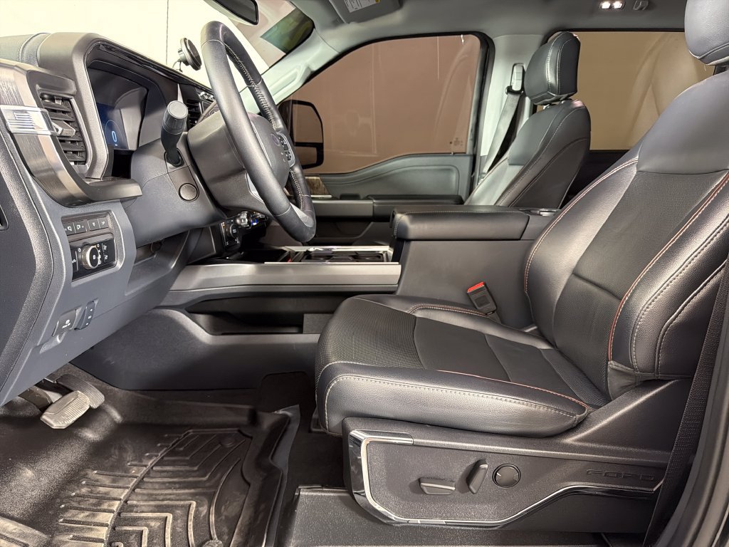 Used 2024 Ford F250 Lariat w/ Lariat Ultimate Package AWD/4WD image 19