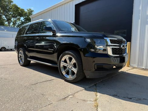 Used 2017 Chevrolet Tahoe LT AWD/4WD image 2