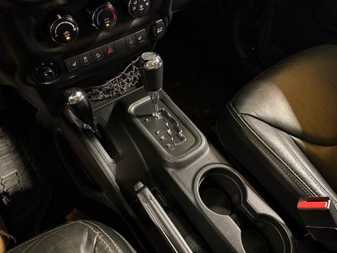 Used 2016 Jeep Wrangler Unlimited Rubicon AWD/4WD image 20