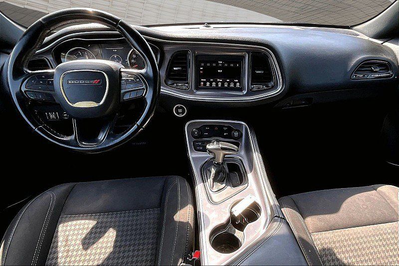 Used 2019 Dodge Challenger SXT AWD/4WD image 12