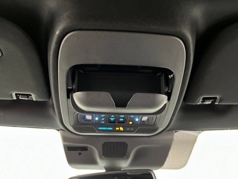 Used 2025 Ford Expedition Tremor AWD/4WD image 79