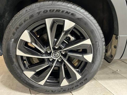 Certified 2025 MAZDA CX-50 2.5 Hybrid w/ Premium Plus Pkg AWD/4WD image 11
