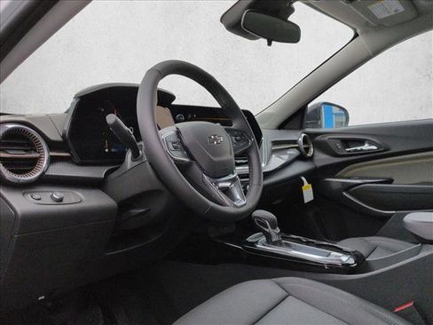 New 2026 Chevrolet Trax ACTIV w/ Driver Confidence Package image 3