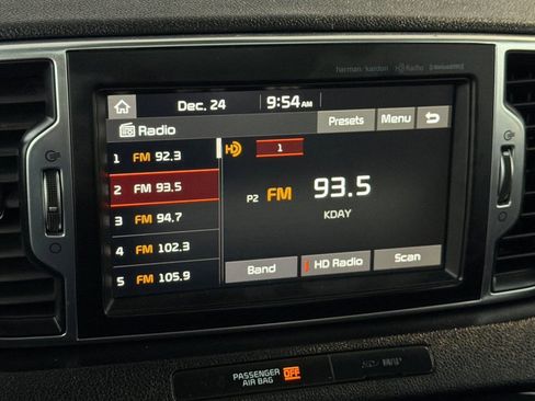 Used 2018 Kia Sportage SX image 25