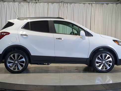Used 2022 Buick Encore Preferred AWD/4WD image 9