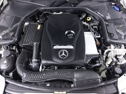 Used 2017 Mercedes-Benz C 300 4MATIC Sedan image 41